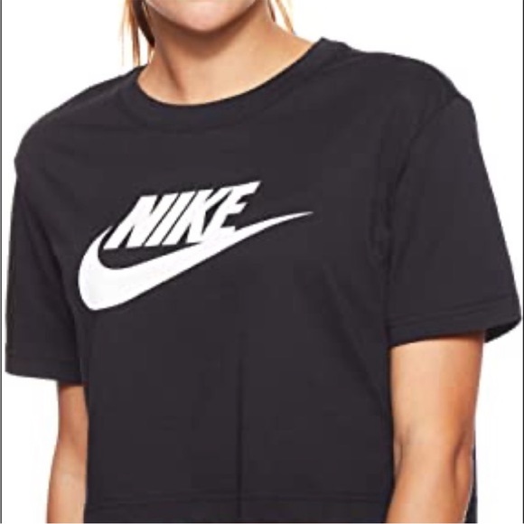 NWOT olive green black and white Nike cropped tees - Picture 3 of 8